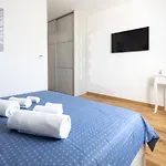 Darina Villa *