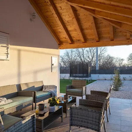 Villa Darina Mala Cista