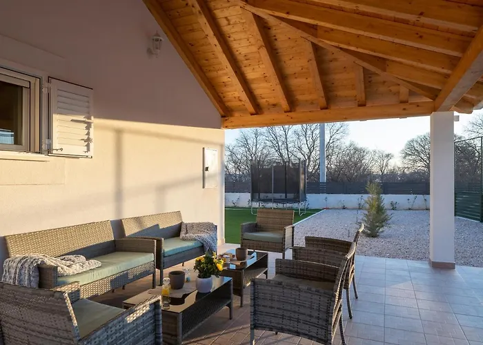 Willa Darina Mala Cista